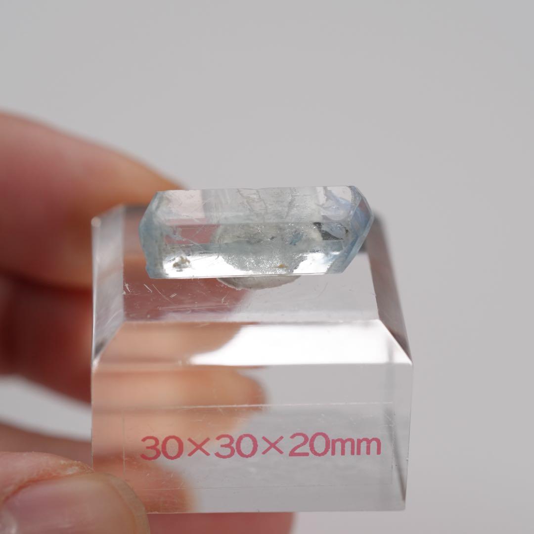 【激レア】【両錐結晶】アルカリベリル(アクアマリン) 23×8×5.5mm