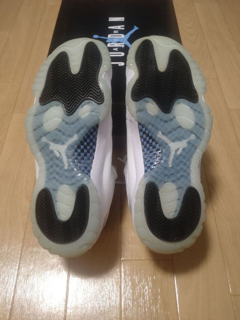 シューズ(男性用) Nike Air Jordan 11 Low 27.5cm