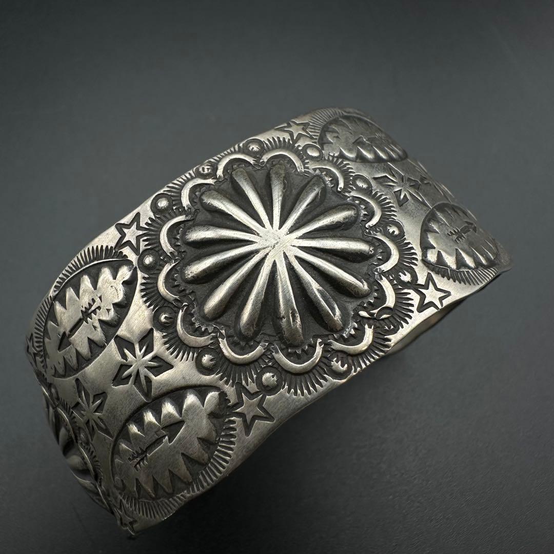 Navajo Vincent Joe Platero スタンプワーク　バングル