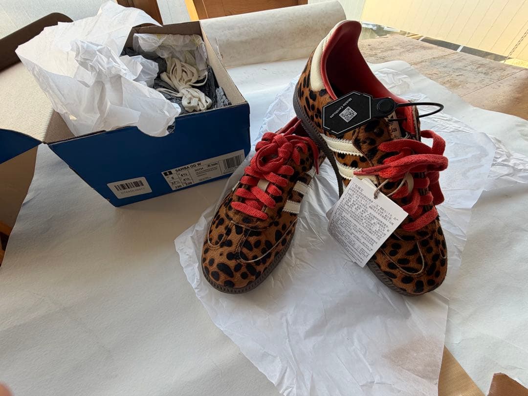 ま*こ様 adidas レオパード柄 スニーカー