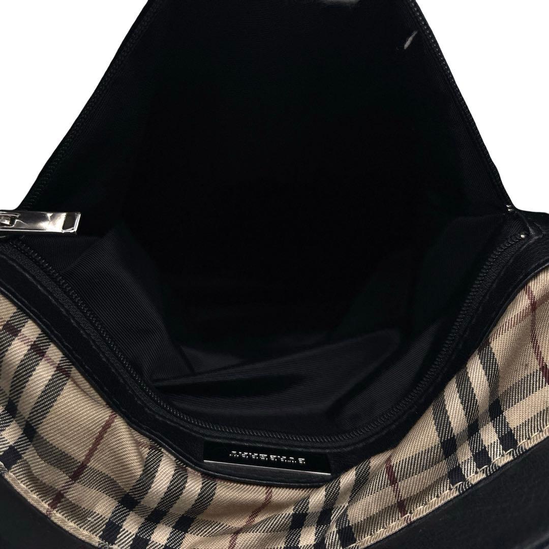 高級】Burberry バーバリー　メッセンジャーバッグ　ショルダー　レザー