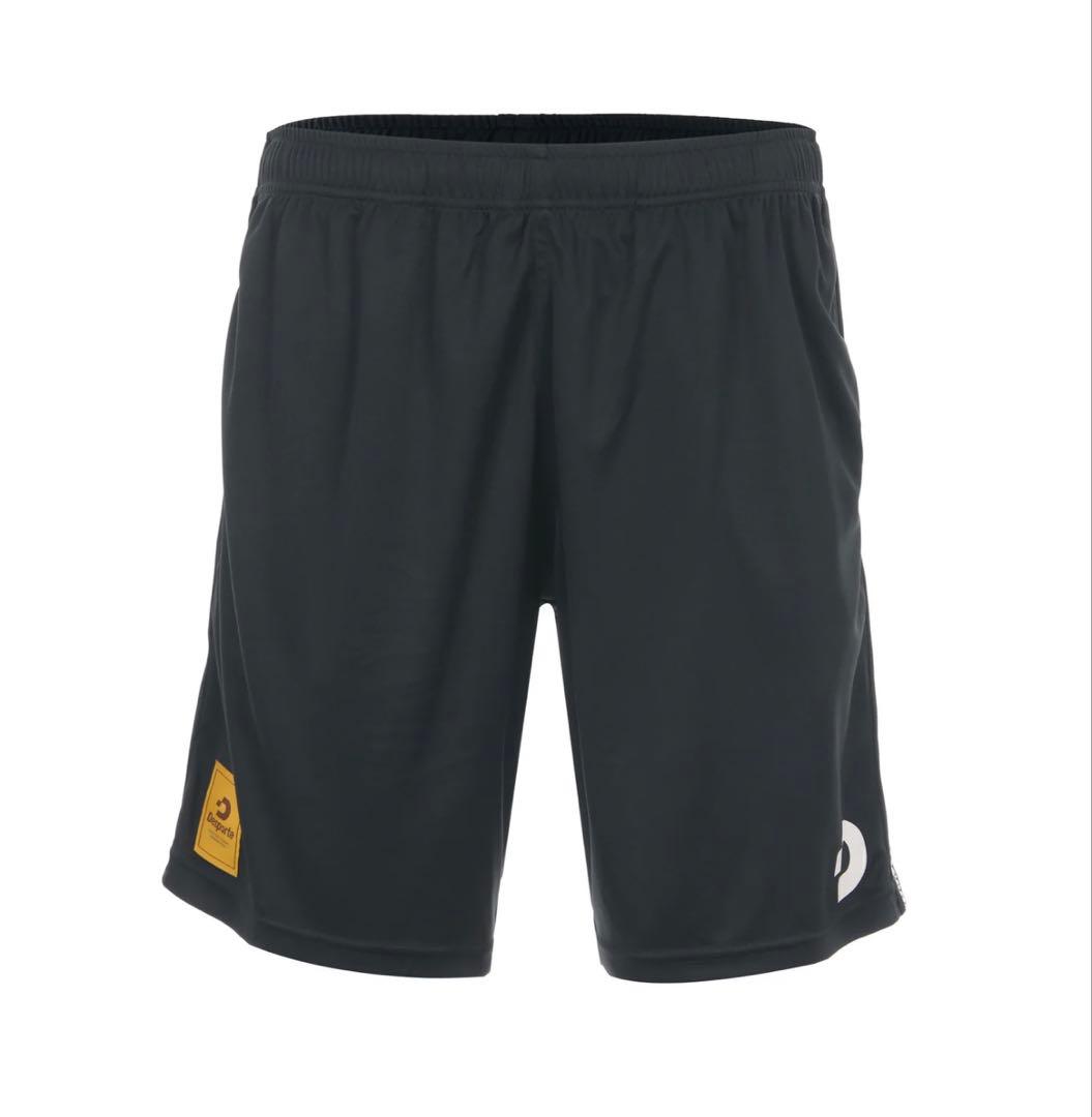 【Desporte】 長袖シャツ（白）、ポロシャツ（白）、ハーフパンツ（黒）