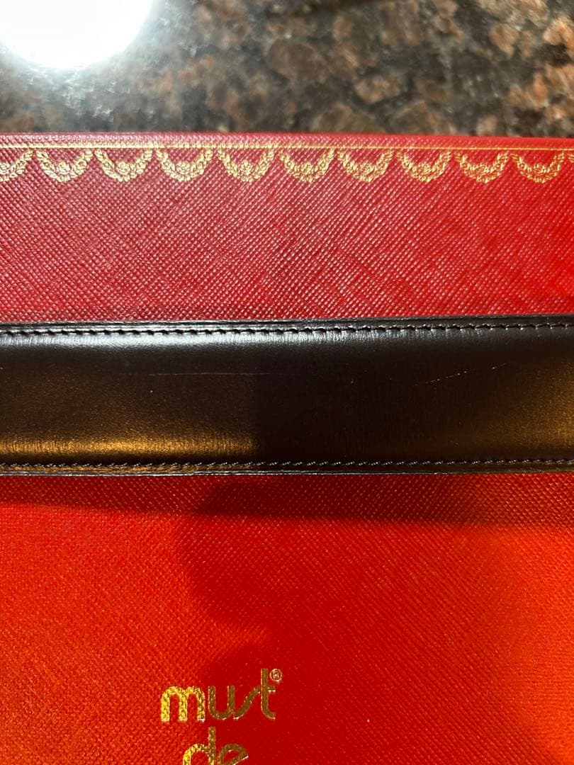 Cartierトリ二ティシルバー×ゴールド金具ベルト　箱・保証書