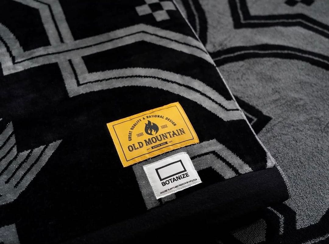 【極美品】kakemono 黒 botanize × OLDMOUNTAIN