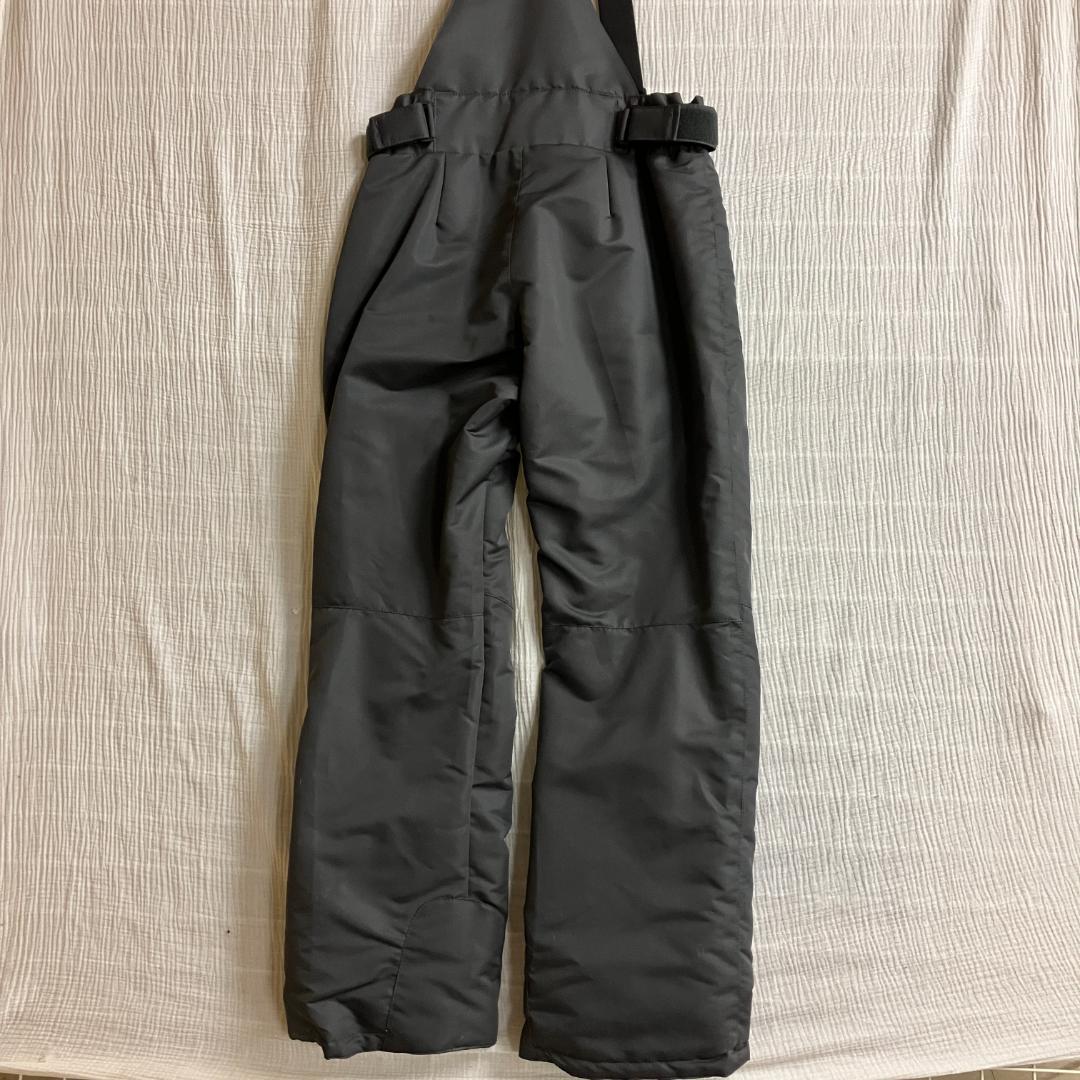 スキー・スノボ　ウェア 上着黒/パンツグレー 　Sサイズ　未使用　送料込み