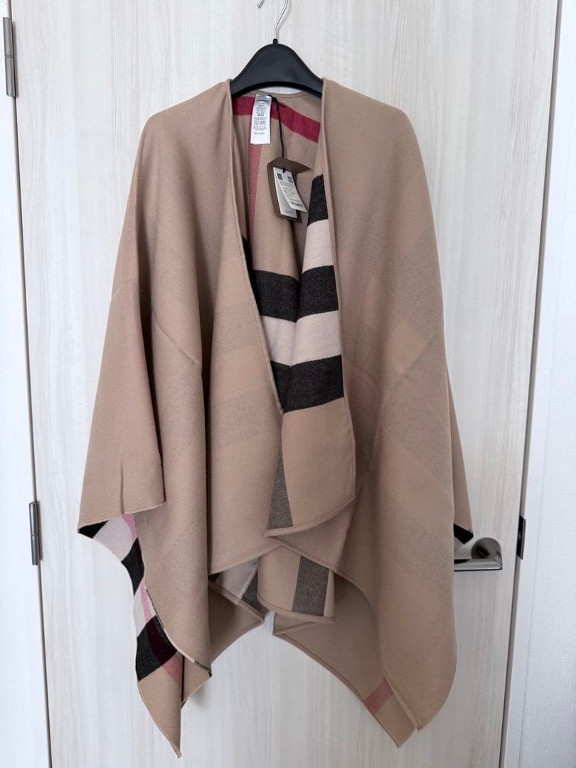 Burberry ベージュ リバーシブル ポンチョ