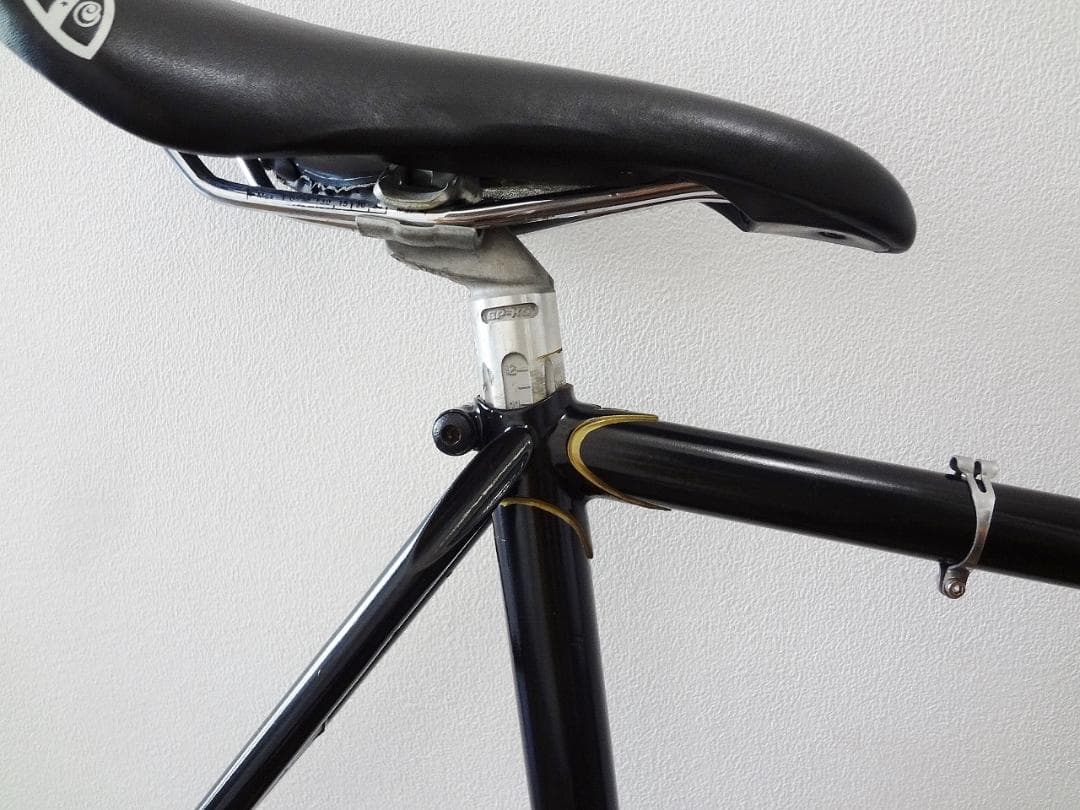 【リペイント】カワムラ　クロモリ　ロードバイク　フレーム　黒　ブラック　金縁