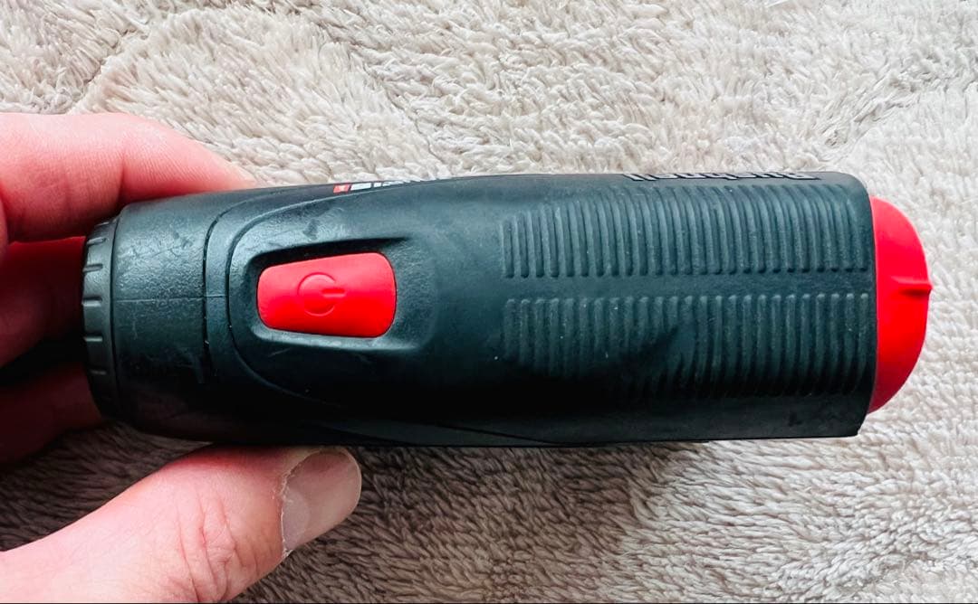 Bushnell Tour V5 Shift スリムジョルト　ゴルフ用距離計です