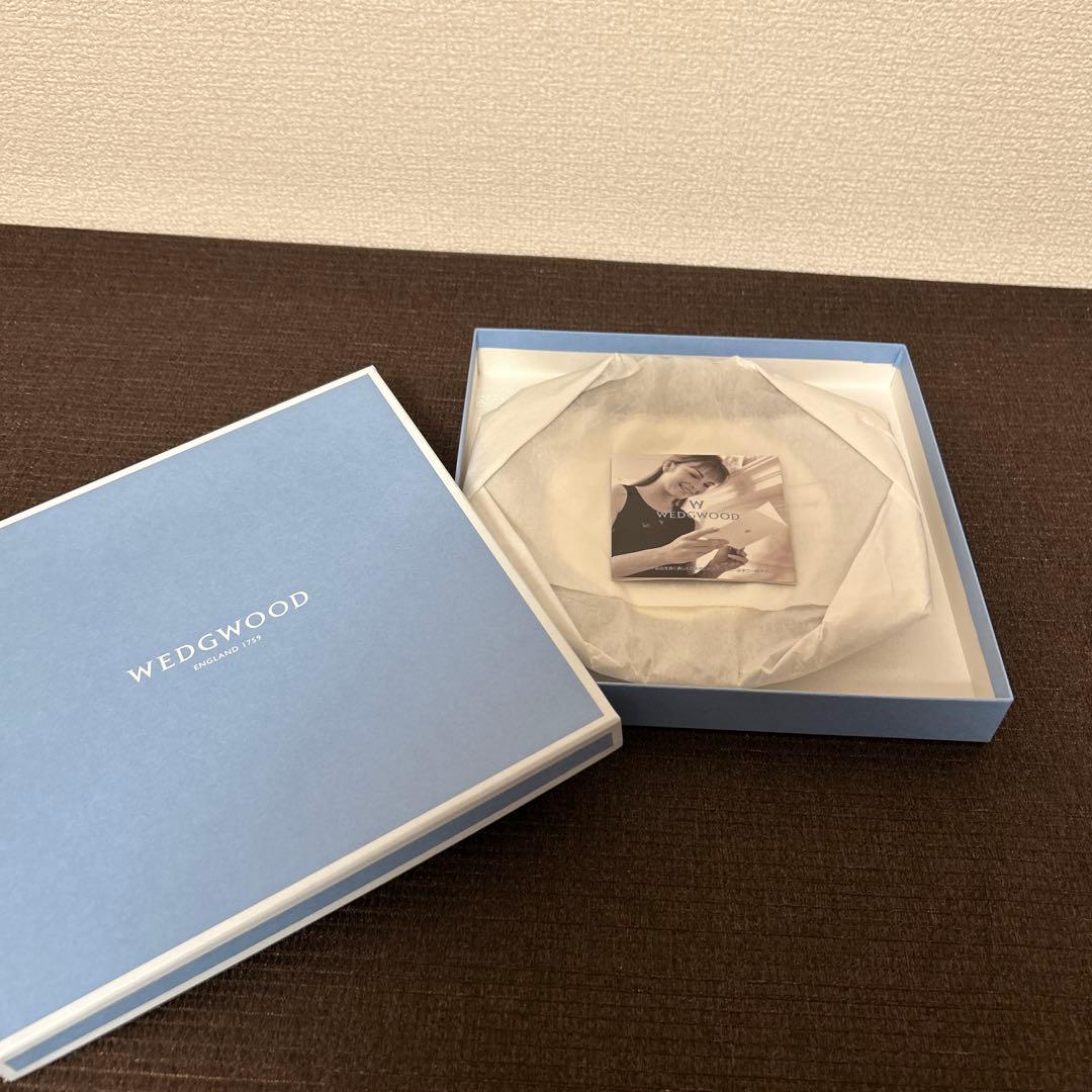 ウェッジウッド　アストバリーブラック　デザートプレート　20.5cm 新品未使用