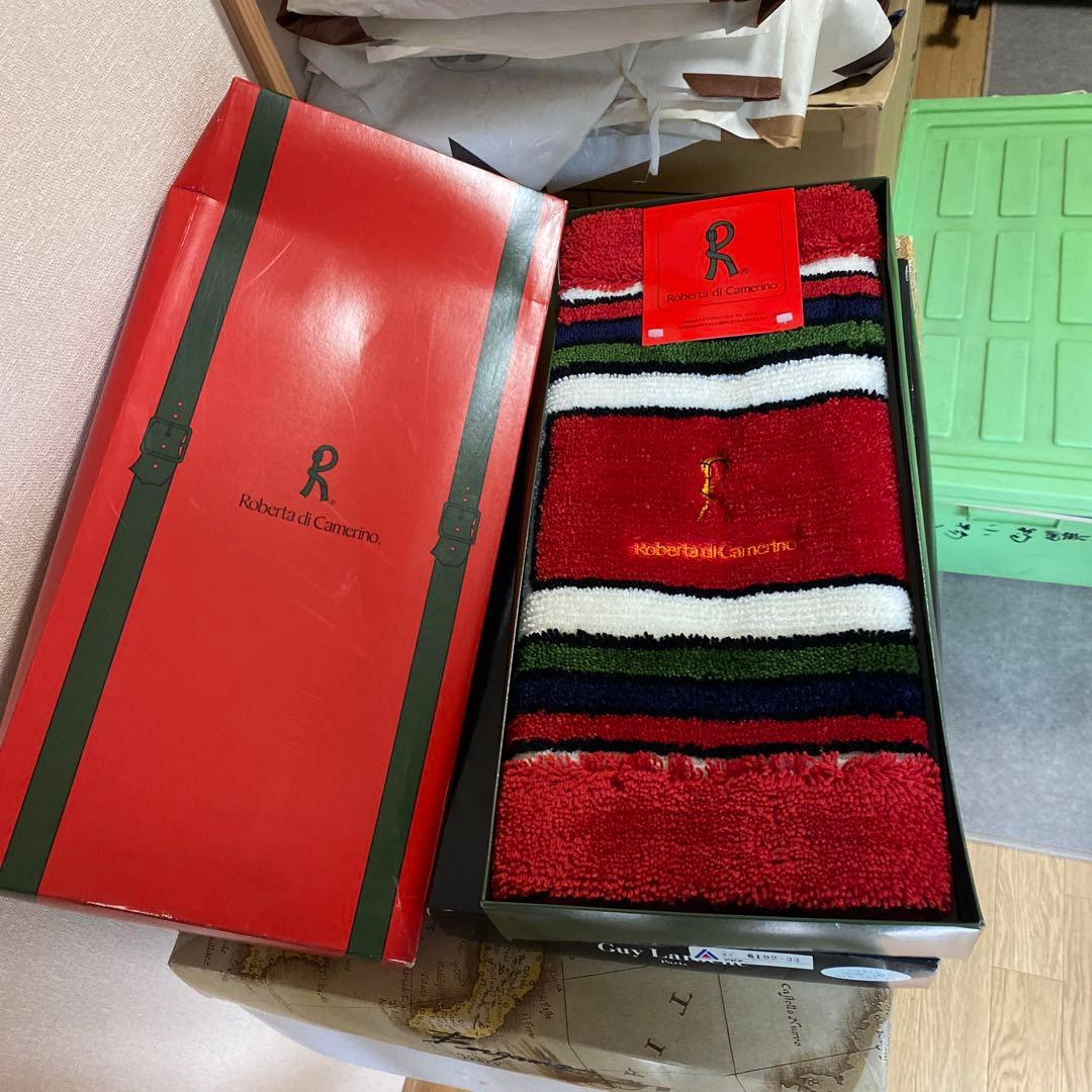 Roberta di Camerino ハイブランド バスマット 赤 レッド - メルカリ