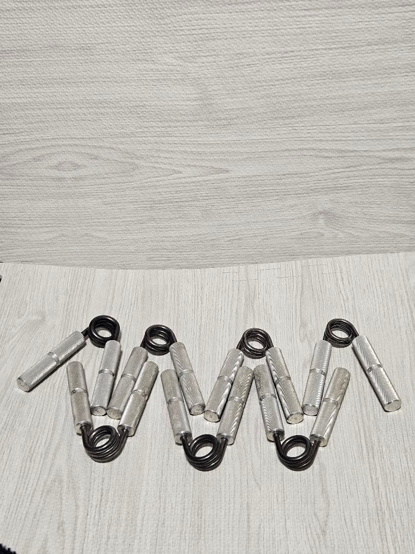 COCグリッパー7個セット+マイルキー、クランプ