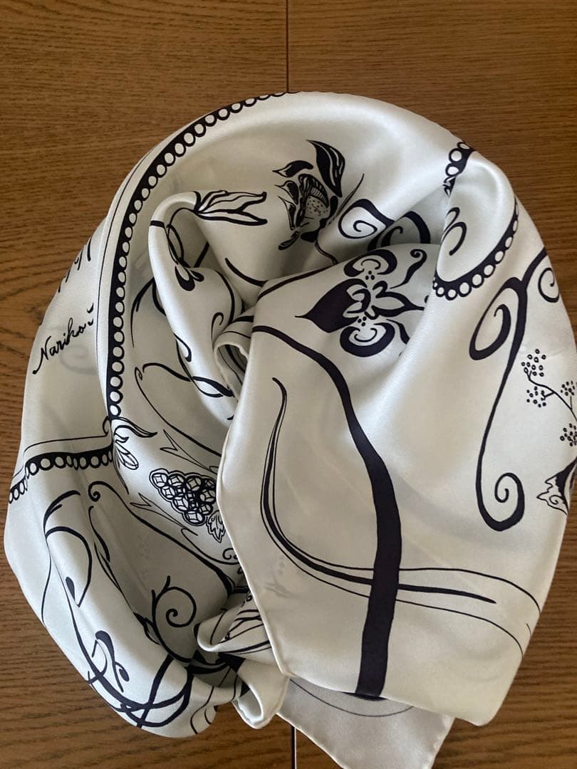 ☆マニプリ☆〈シルクスカーフ88 〉バブル