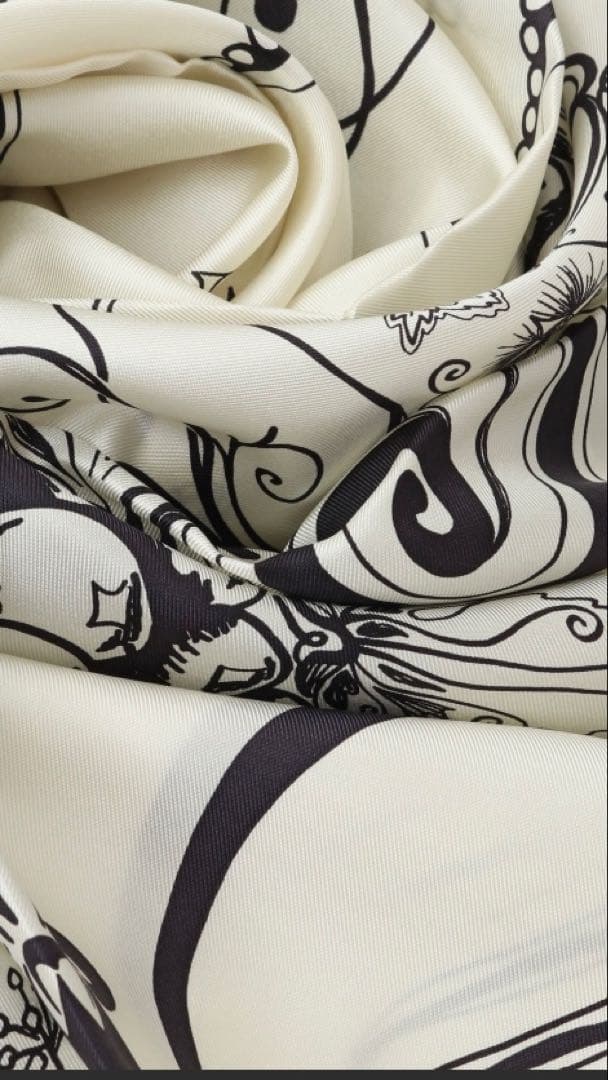 ☆マニプリ☆〈シルクスカーフ88 〉バブル