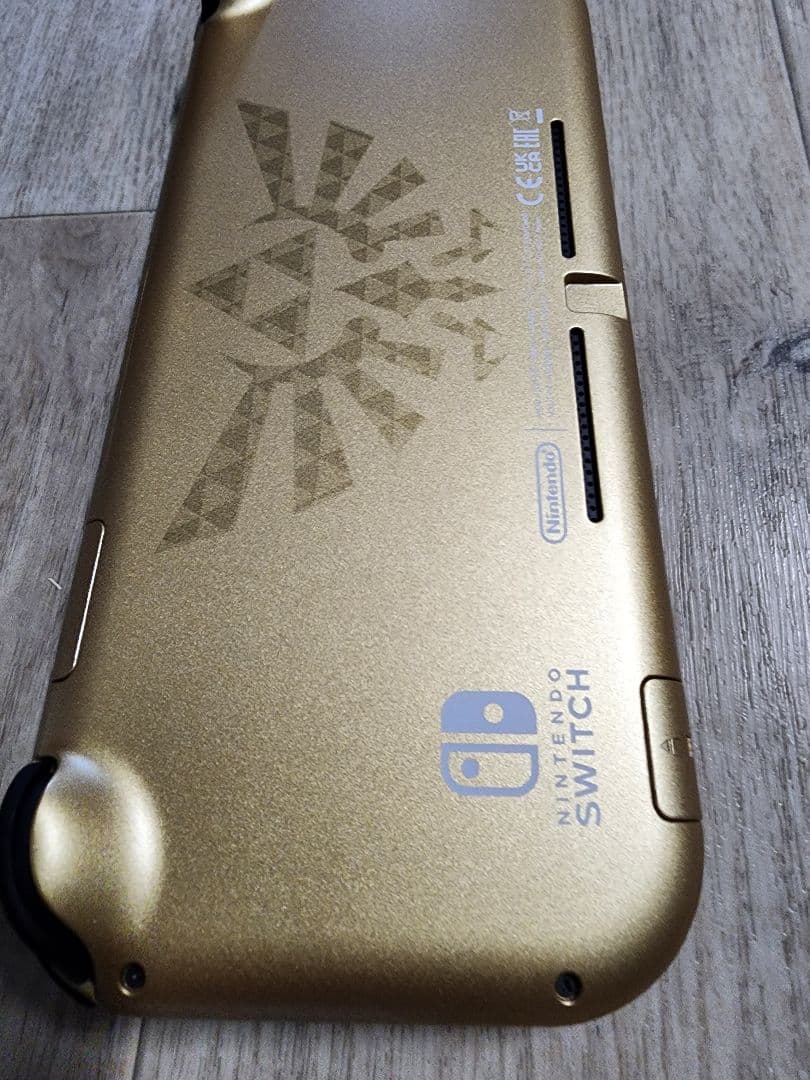 Switch Lite ハイラルエディション