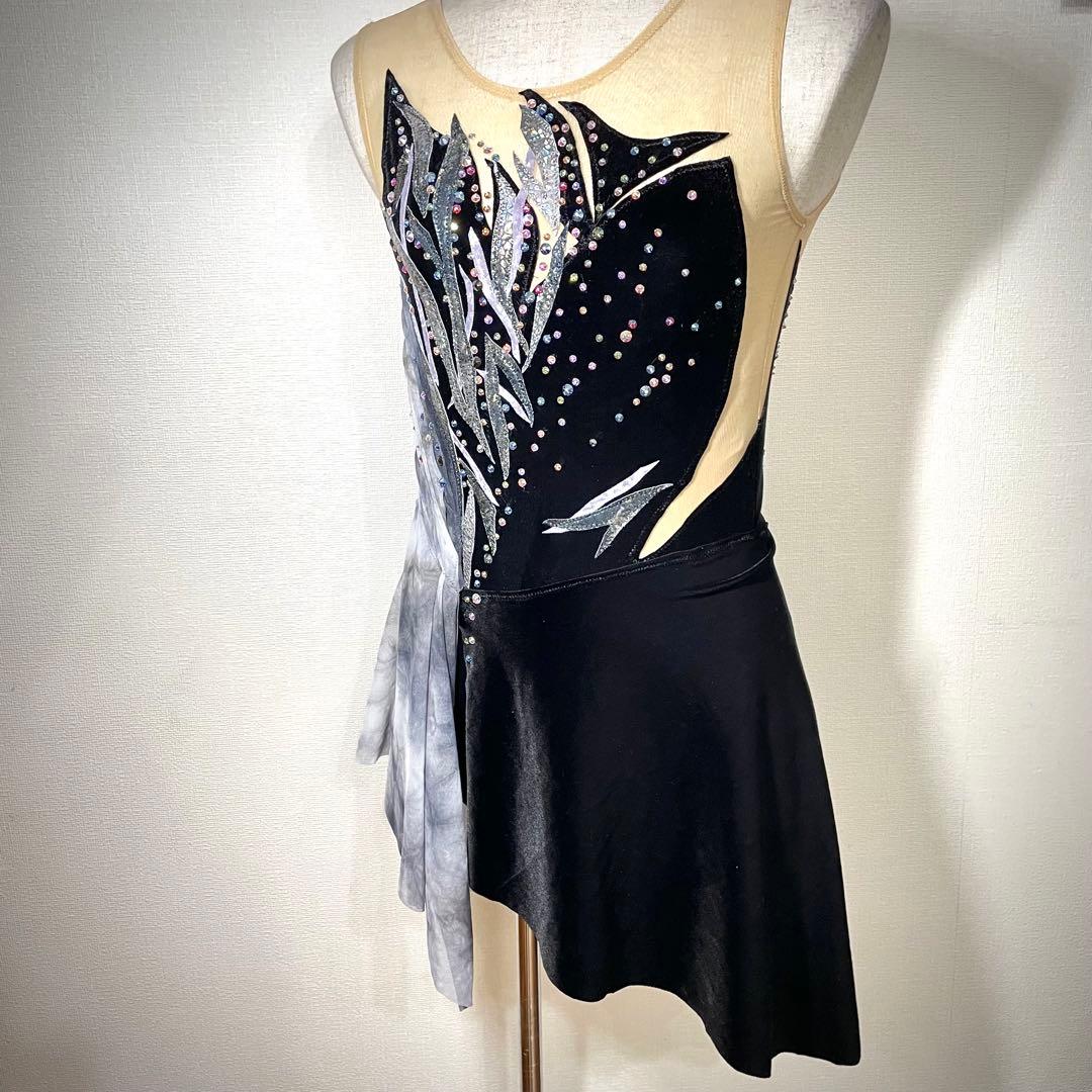 バトントワリング ダンストワール衣装 Sサイズ - メルカリ