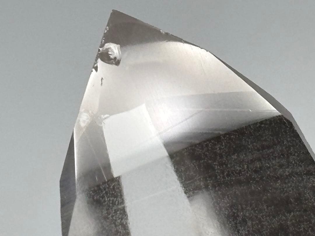 《レムリアンシード＊大型ポイント×クォーツイン・虹入り》