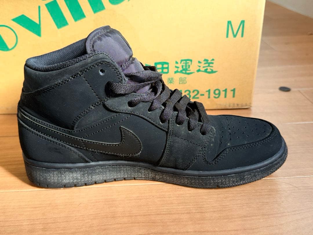 美品ナイキ エアジョーダン 1MID ブラック