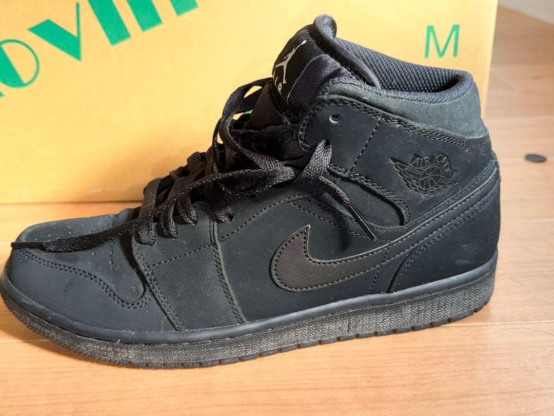 美品ナイキ エアジョーダン 1MID ブラック