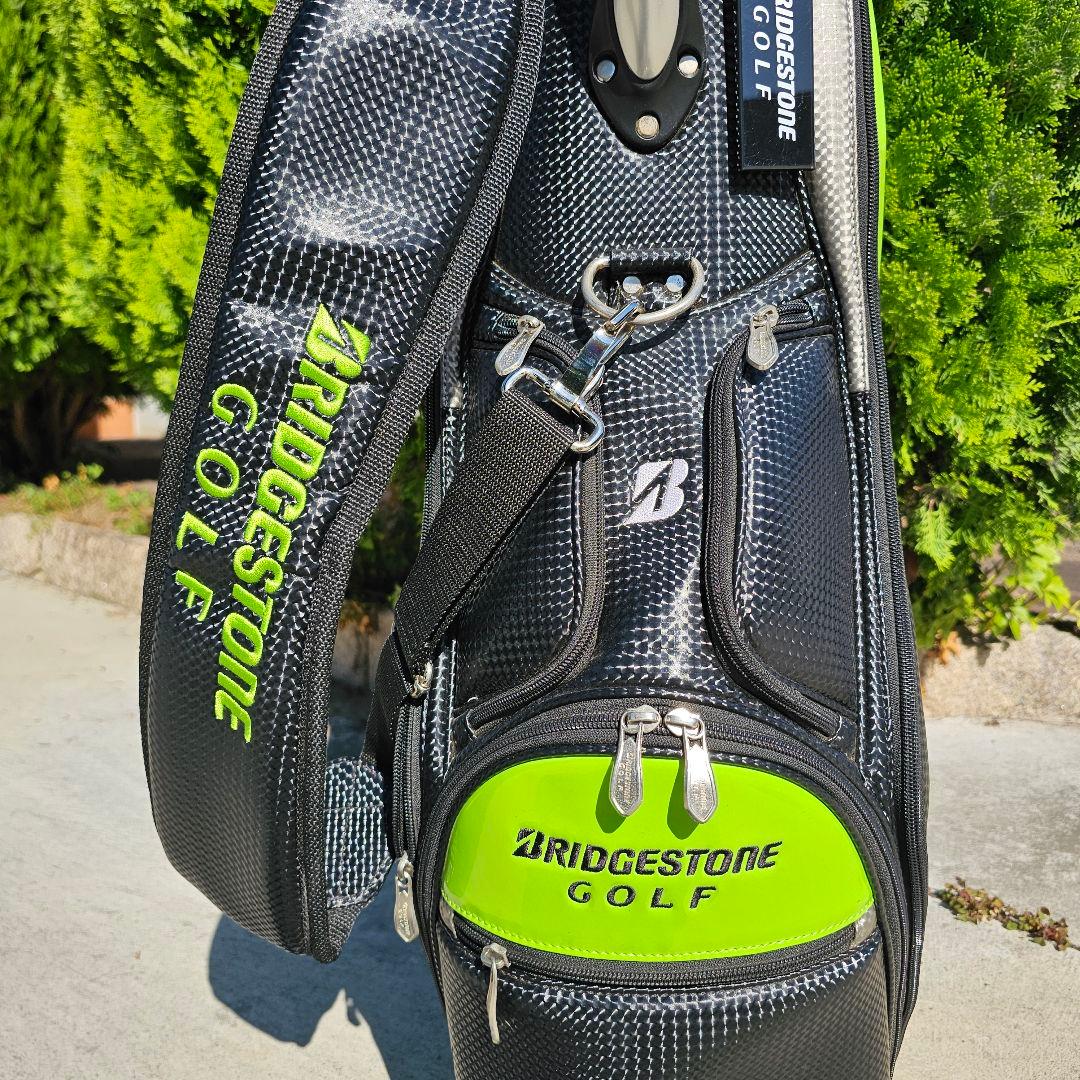 ブリヂストンゴルフ】9.5型プロレプリカキャディバッグ 黒 フード付き