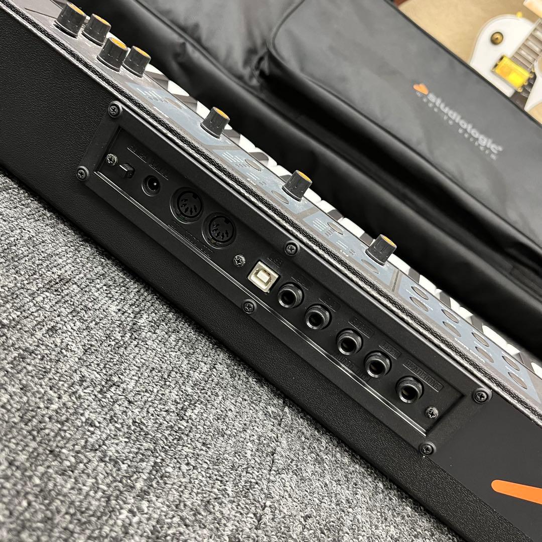 【11312】 Studiologic Numa Compact 2