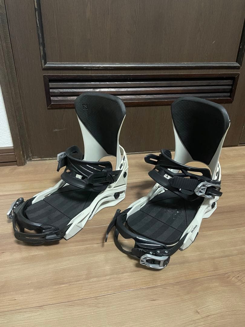 24-25 SALOMON スノーボード ビンディング ディストリクト Sサイズ