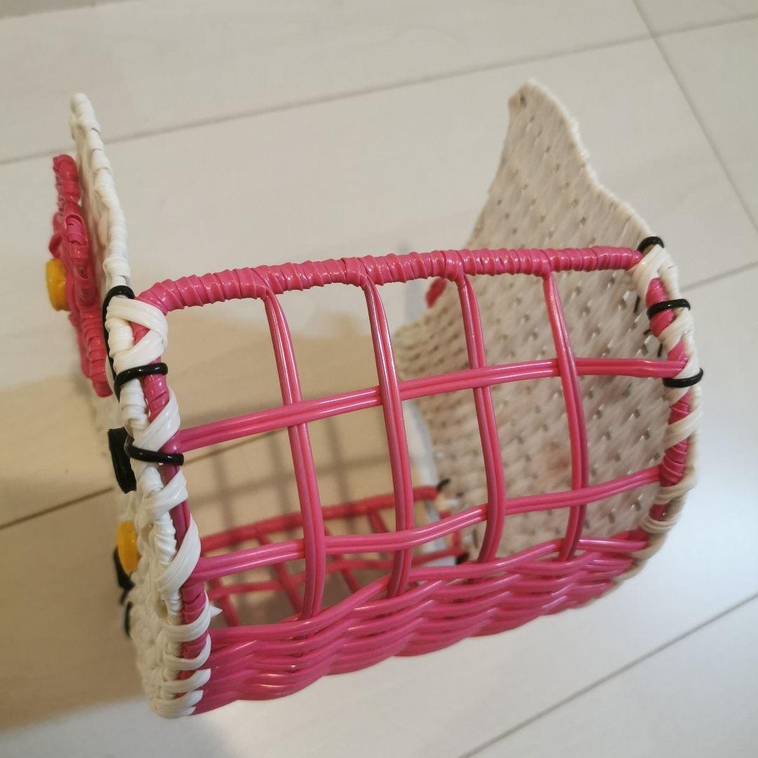 希少品☆ハローキティ藤風カゴ小物入れ収納 限定編みかご 収納ボックス