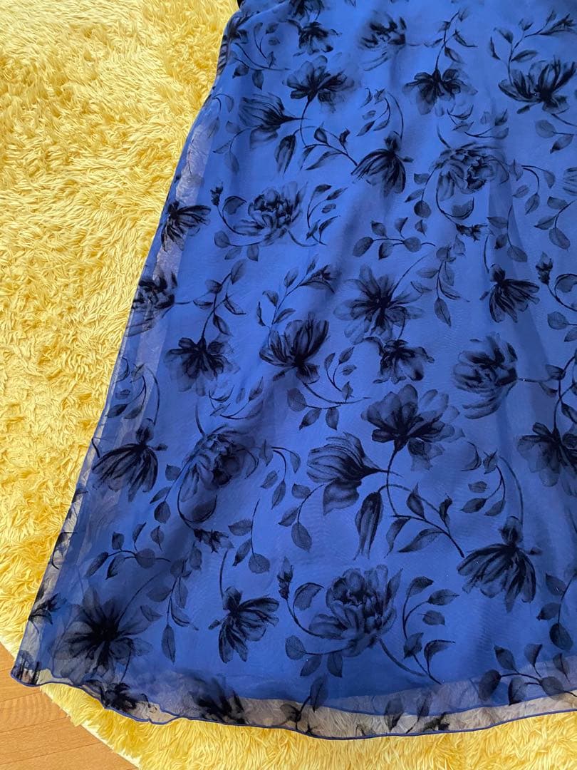 ストロベリーフィールズ　2024AW フロッキー花柄フレアスカート　ネイビー