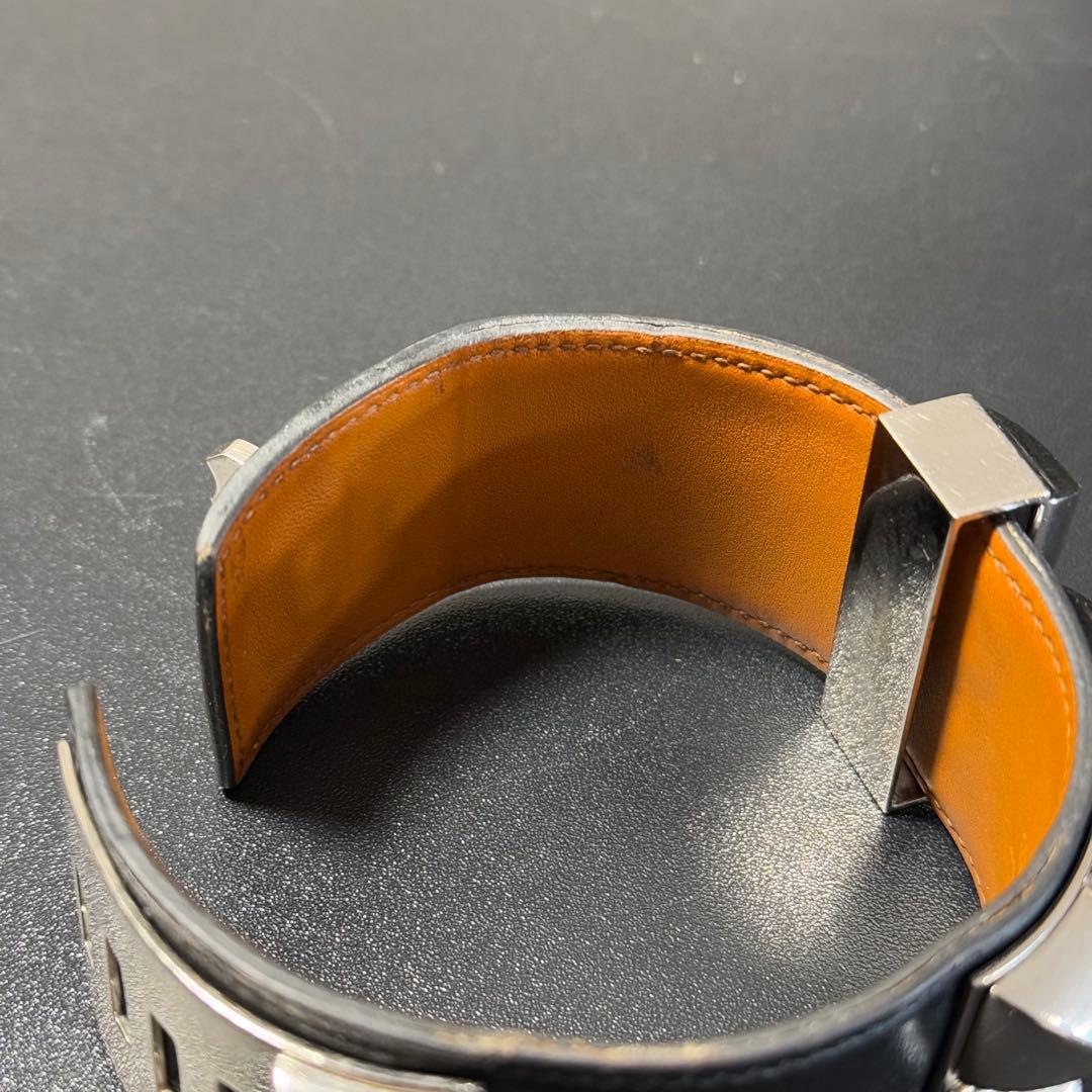 HERMES スタッズ付きレザーバングル ブラック