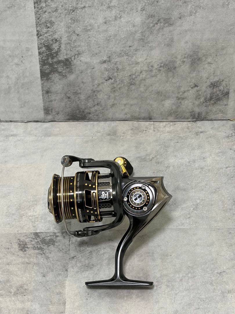 アブガルシア Revo PRM2500SH ゼノン KTF - メルカリ