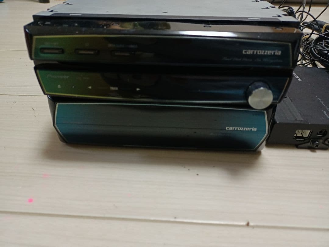 1*e様 HDDサイバーナビ 地デジ carrozzeria AVIC-VH09 - カーナビ