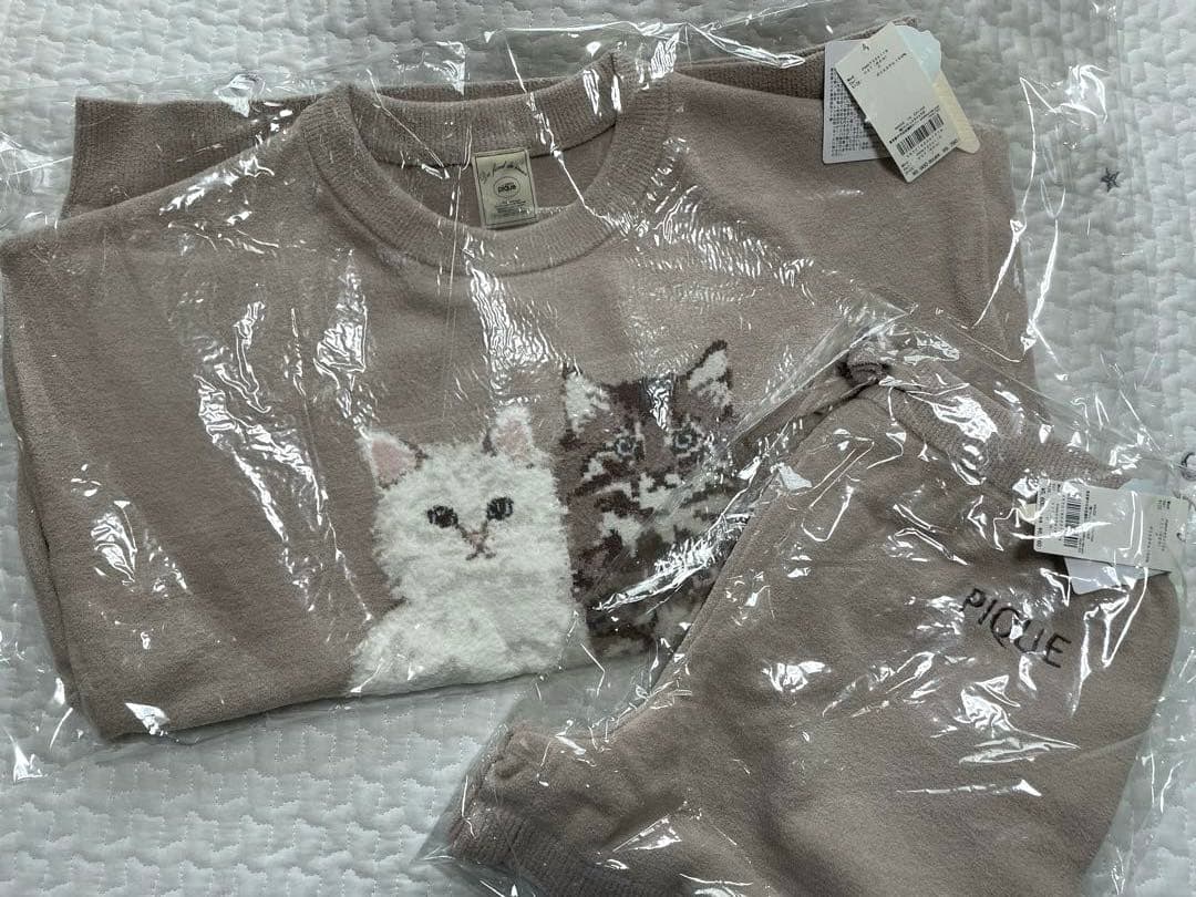 新品】ジェラートピケ ツインキャットジャガードプルオーバー&ショート
