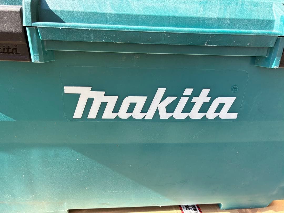 マキタ MHW080DZ 充電式高圧洗浄機