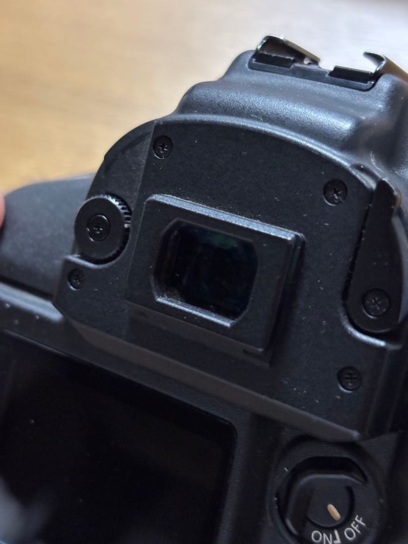 限定値引き中】Canon EOS-1D デジタル一眼レフカメラ バッテリー付