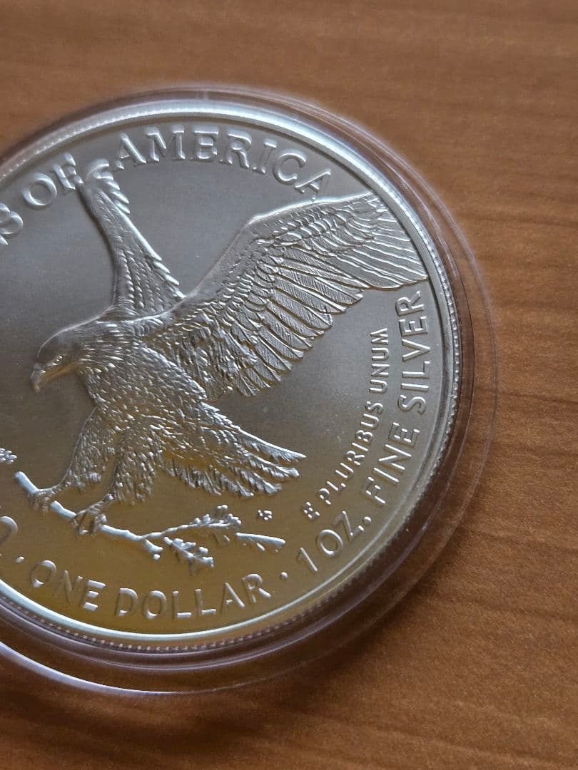 アメリカ　イーグル 銀貨　１オンス 2022年　1ドル