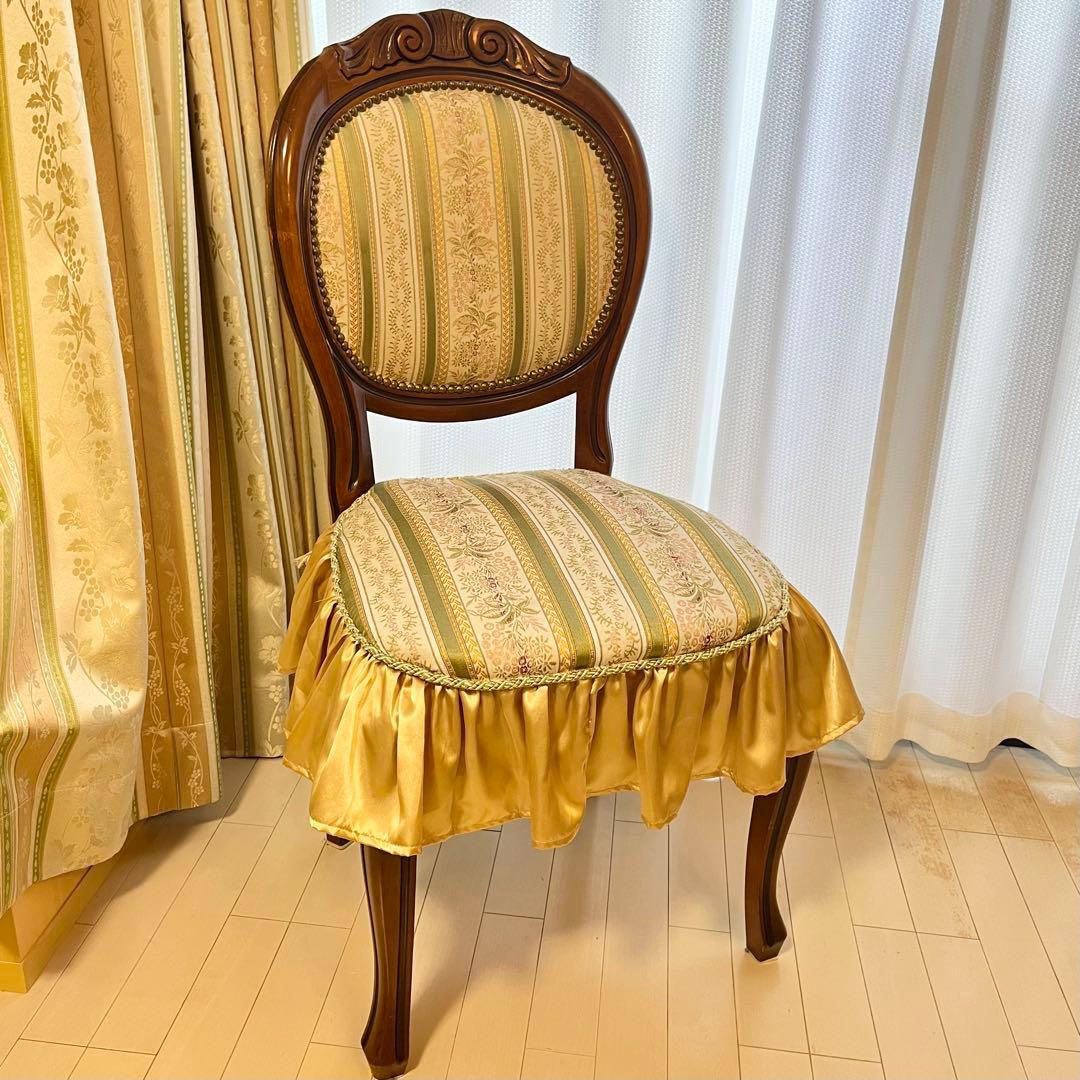 イタリア家具　椅子② ダイニングチェア　クッション付き