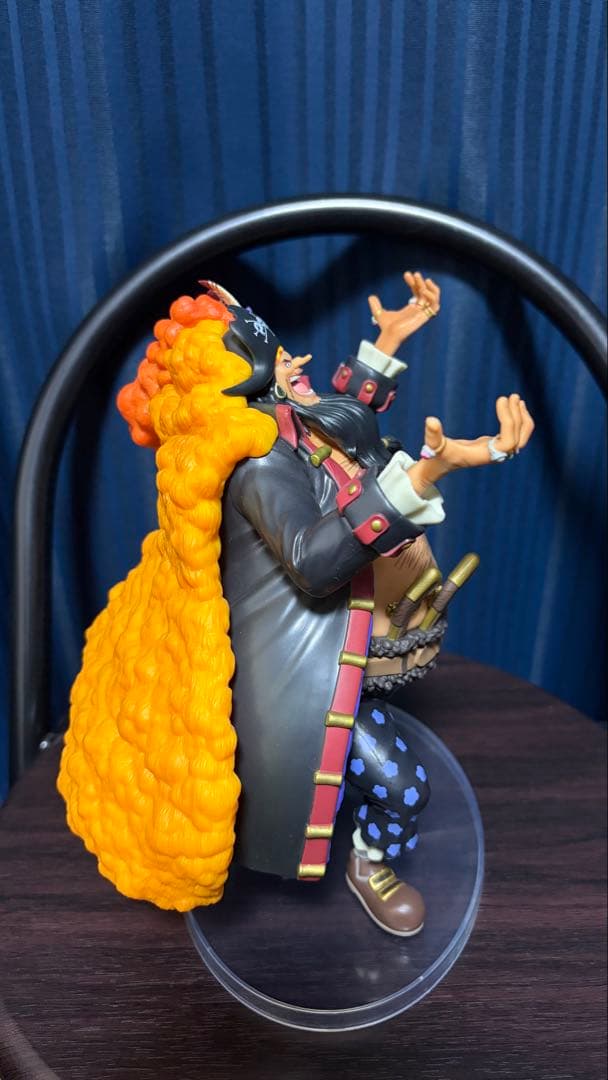 断*中様 ワンピース　フィギュア　新四皇 ルフィ、黒ひげ、バギー　開封済　シャン