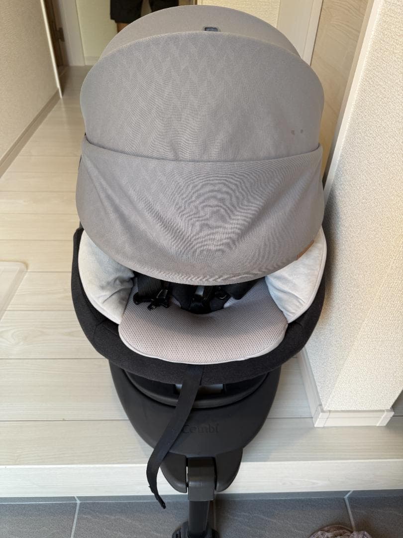 Combi コンビ チャイルドシート キッズシート