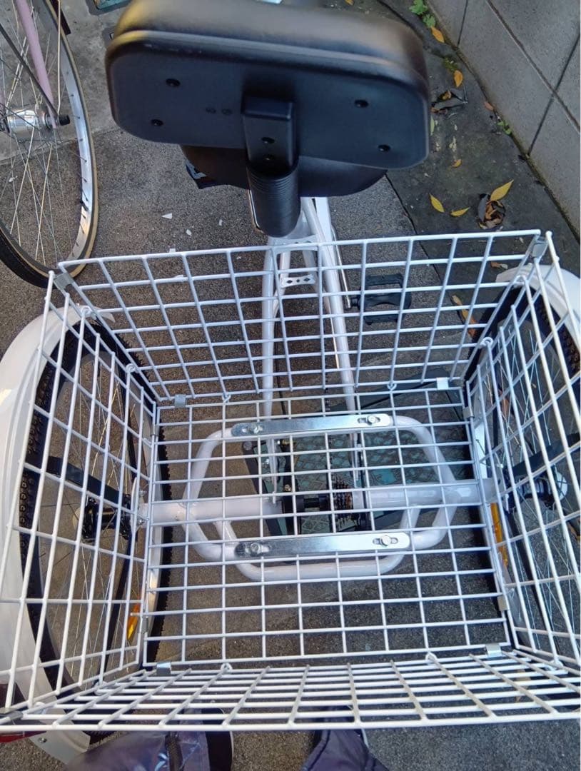 HOTGEAR.JP 24インチ三輪車 ホワイト-公式ウェブストアで