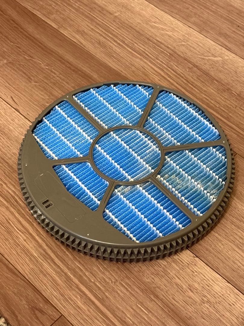 SHARP 除湿・加湿機能付き空気清浄機 KC-HD70-W 2019年製