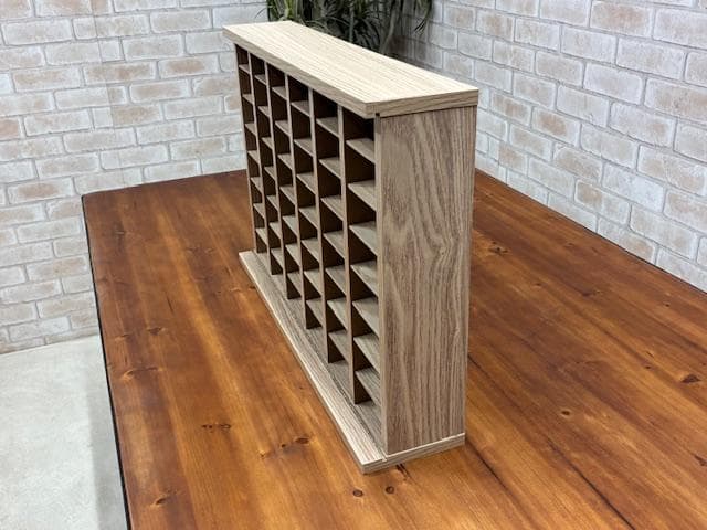 ミニカー　収納　棚　趣味　コレクションボード　小　トミカ　新品