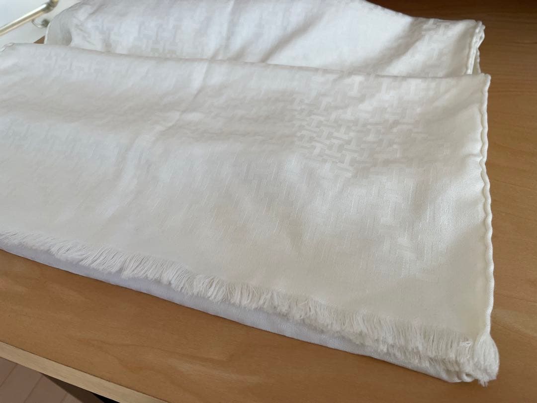 【週末限定値下げ】エルメス マフラー 《アップサイド・ダウン》 ジャカード