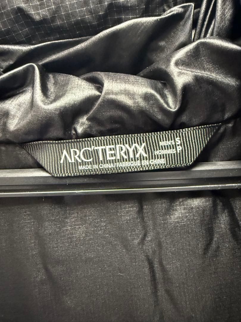 ARC'TERYX ニュークレイ　SV ブラック ダウンジャケット