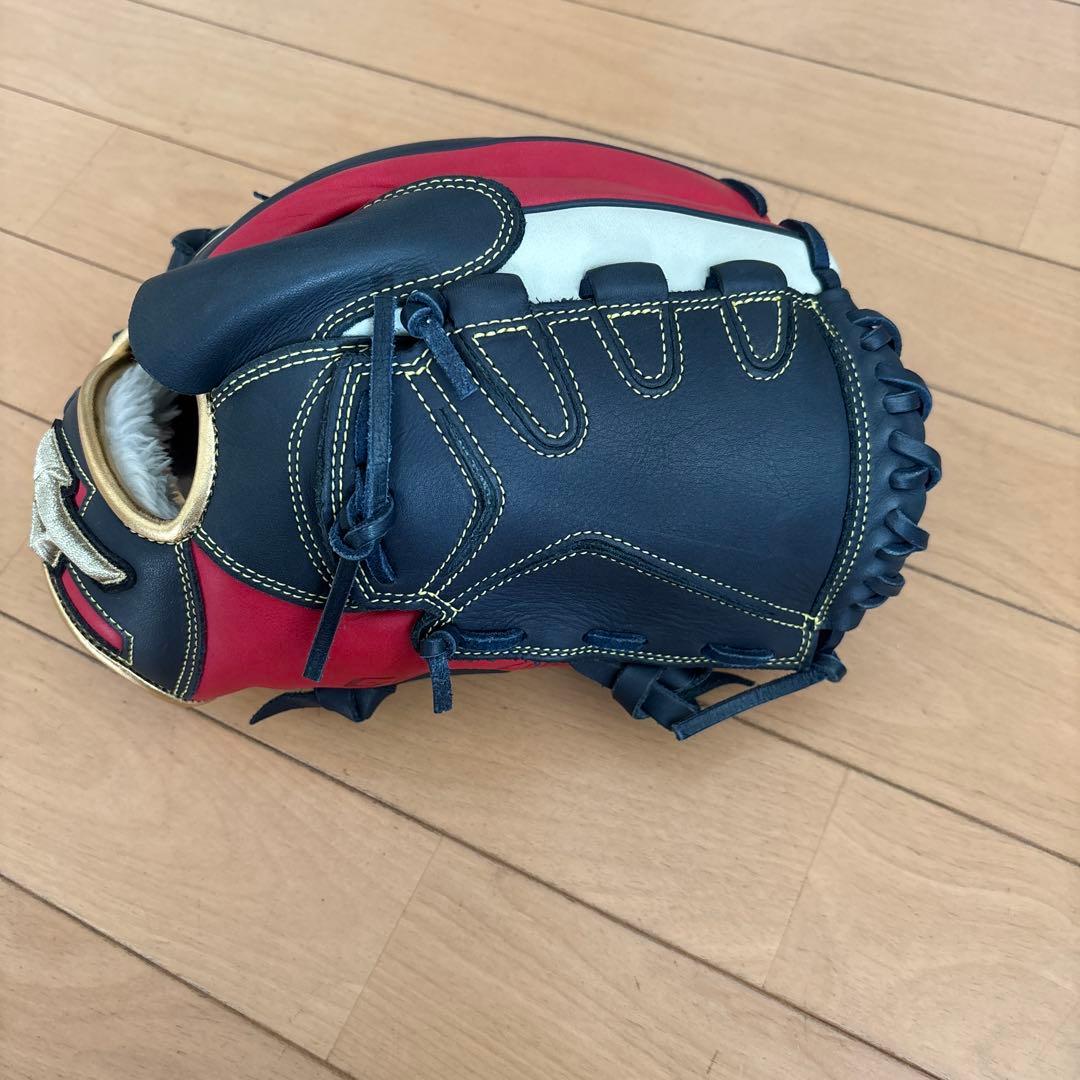 Mizuno Global Elite 軟式グローブ 右投げ用 定価30800円