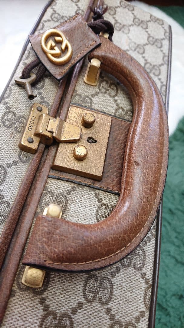 ジャンク オールドグッチ オリベッティタイプライターケースのみ