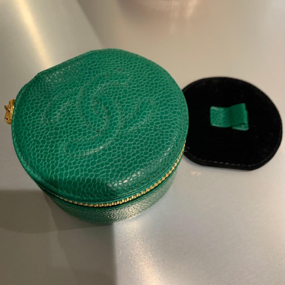 博*多様 シャネル　キャビアスキン　エメラルド　ポーチ