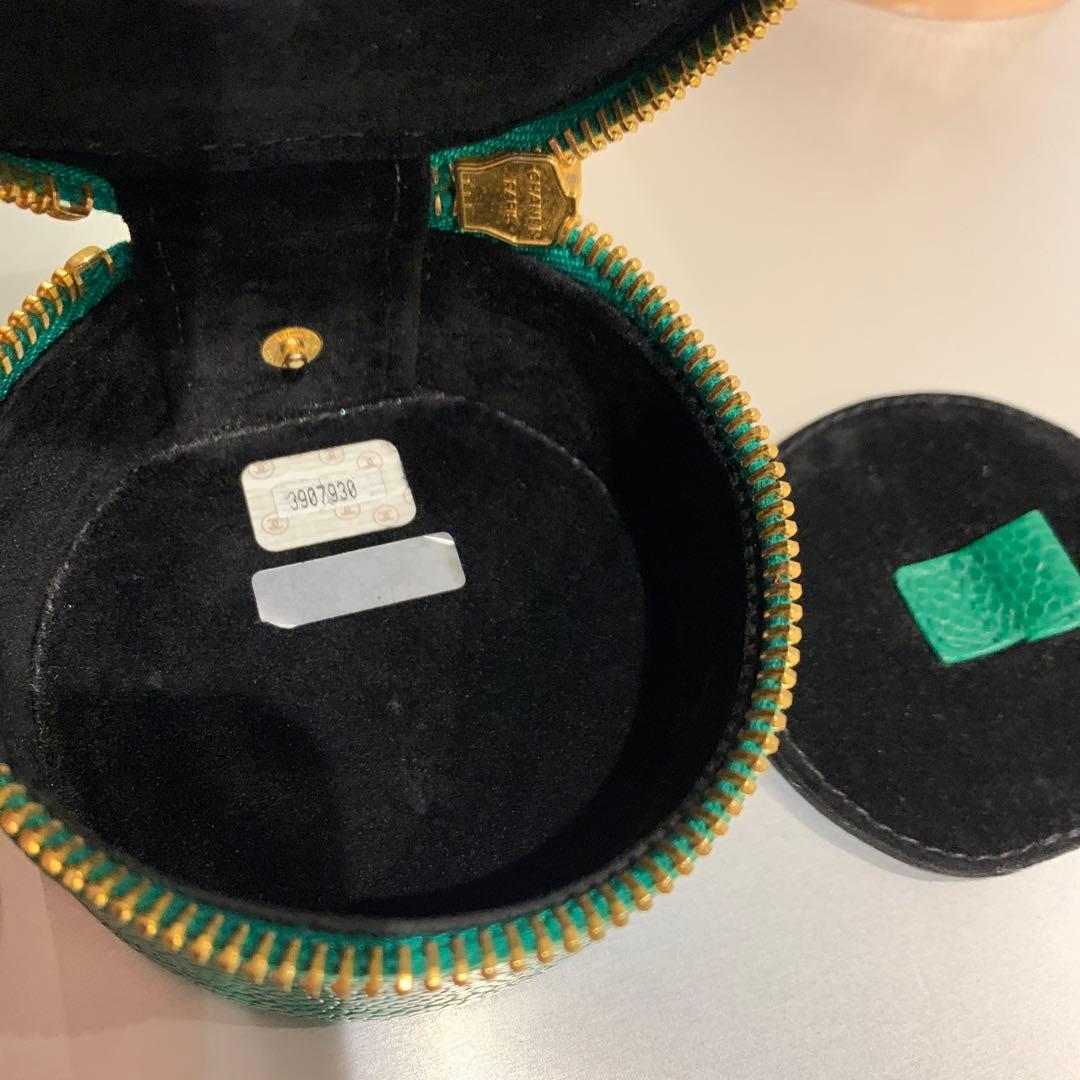 博*多様 シャネル　キャビアスキン　エメラルド　ポーチ