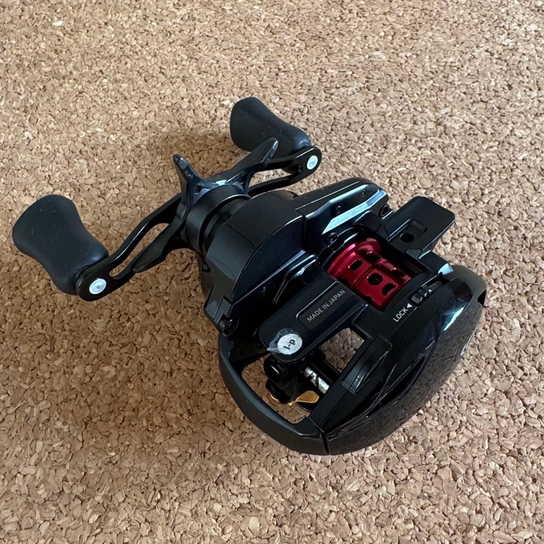 【美品】ダイワ 23SS AIR TW 8.5L 匠ベアリング改