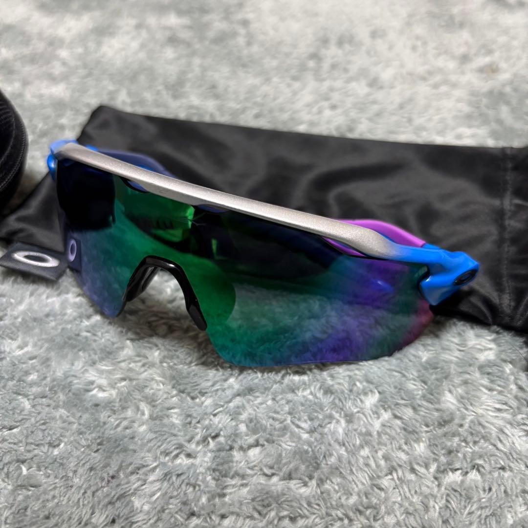 Oakley スポーツ　サングラス レーダーロック　オークリー