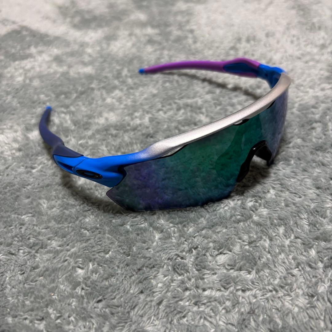 Oakley スポーツ　サングラス レーダーロック　オークリー