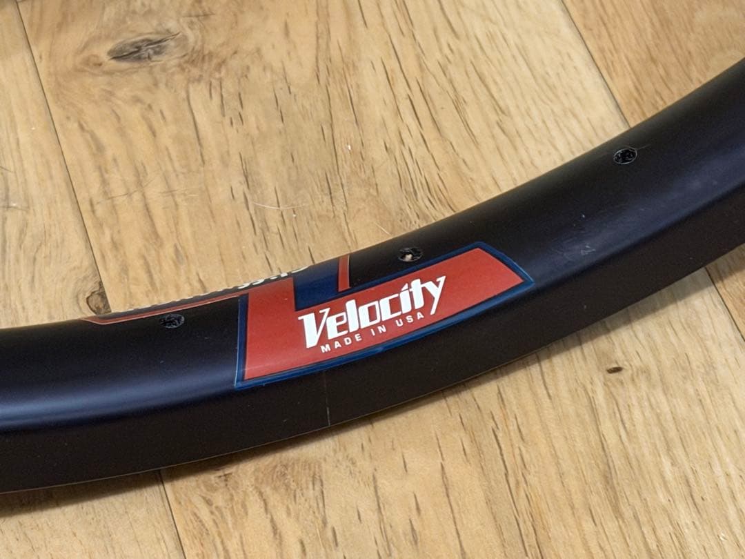 Velocity Cliffhanger 26” リム 2本セット